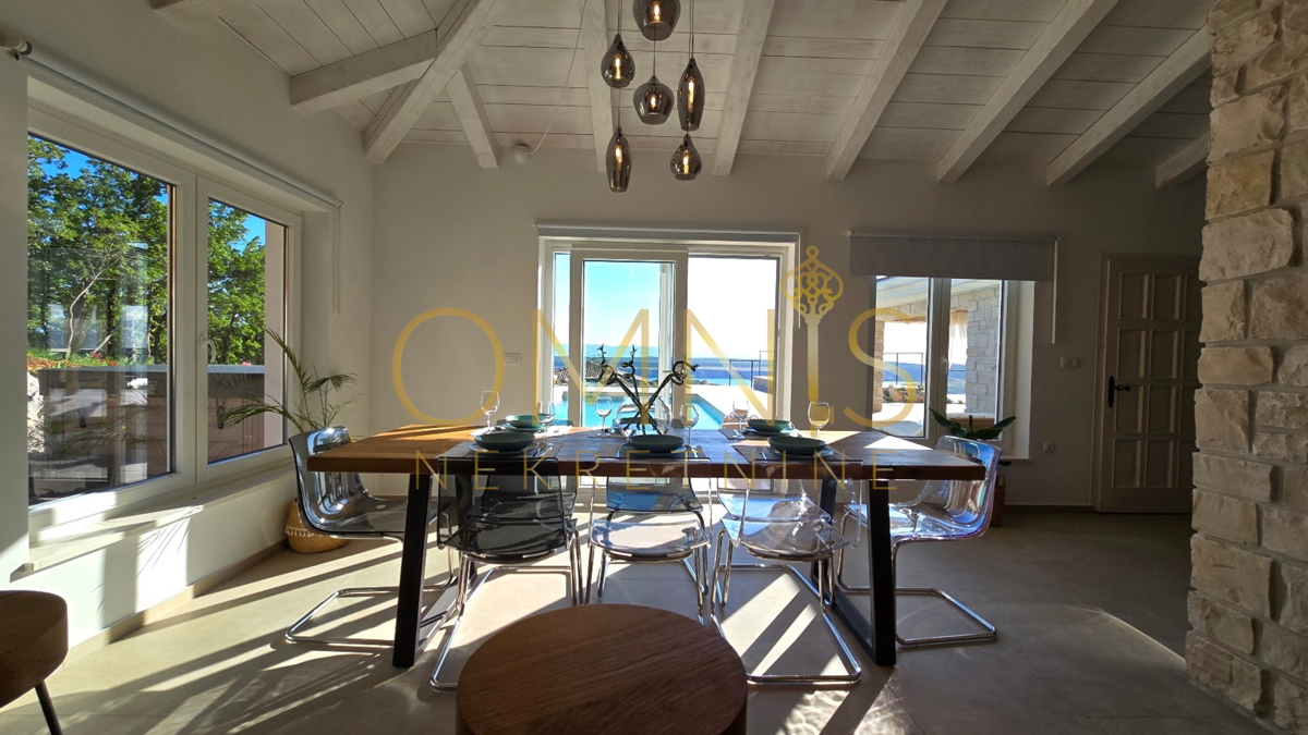 Crikvenica, Jadranovo - Luksuzna vila s bazenom  
Crikvenica, Jadranovo - Luksuzna vila s bazenom