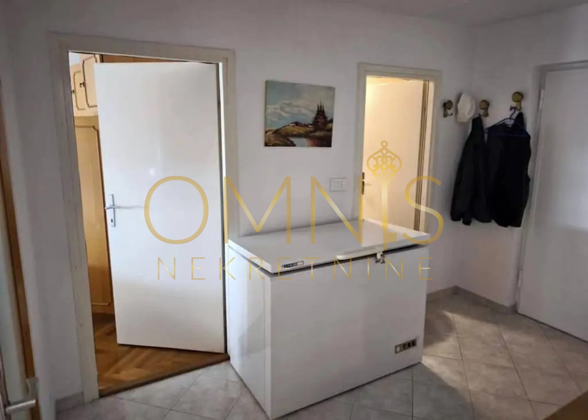 Rijeka, Turnić - 1S+DB, balkon, razgled!