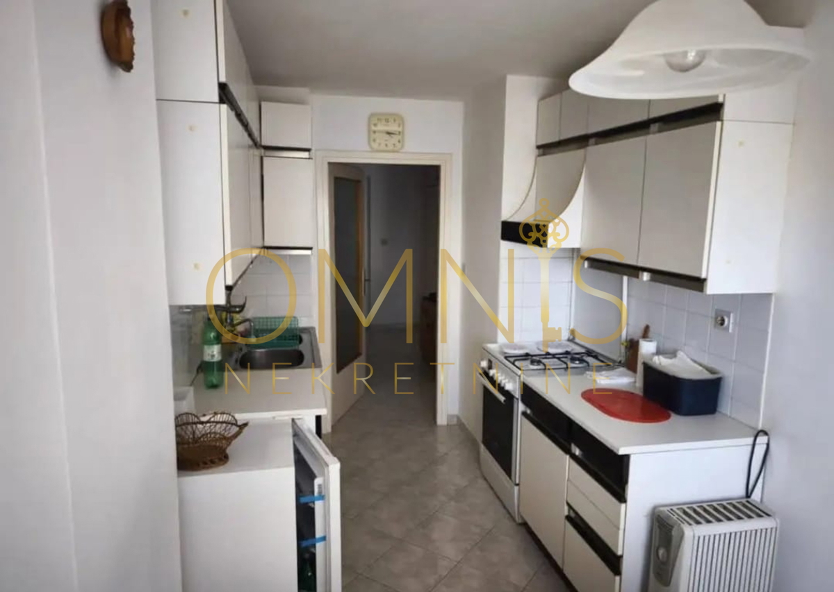 Rijeka, Turnić - 1S+DB, balkon, razgled!
