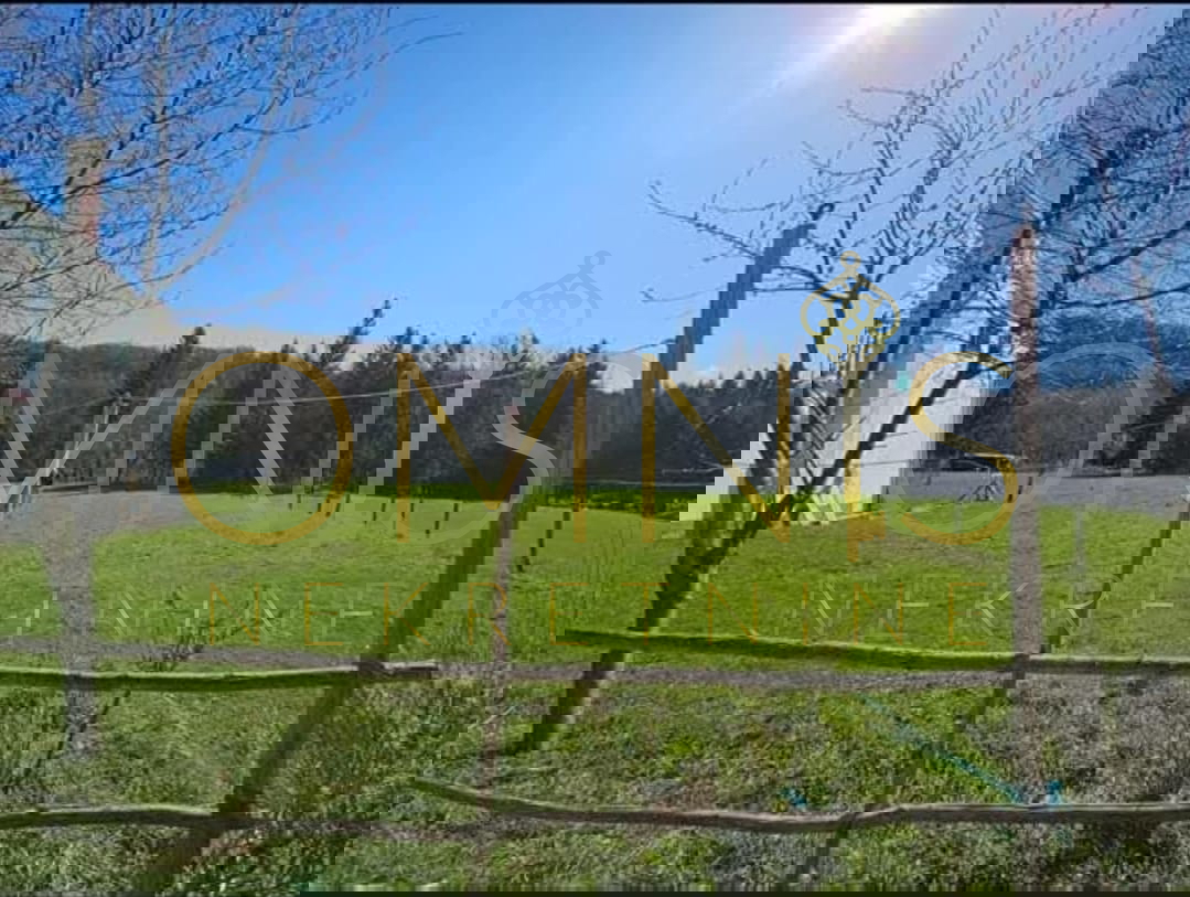 Klana, 1780 m2, starina za prenovo (100 m2) Prodaja!