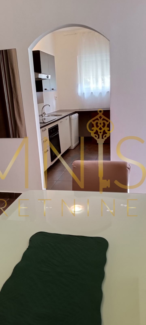 Stan Rijeka, Srdoči, 57 m² – parkirišče, terasa, novejša gradnja