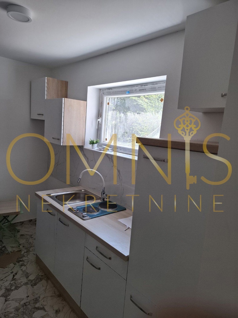 Hiša z razgledom na morje – začeta gradnja 212 m², mirna lokacija Kastav