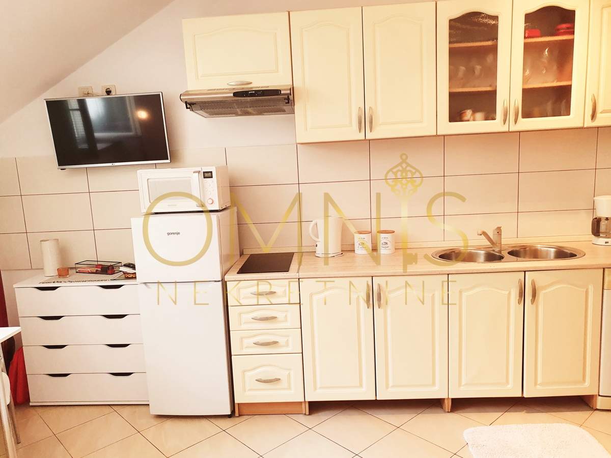 Opatija – stanovanje 22,5 m² s teraso in ločenim vhodom
