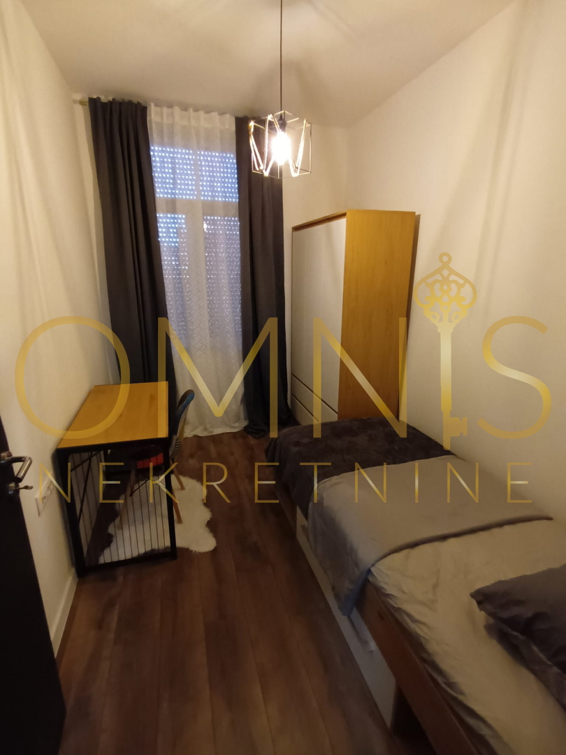RIJEKA – CENTER, adaptirano stanovanje 4S+DB z velikim balkonom, 98 m²