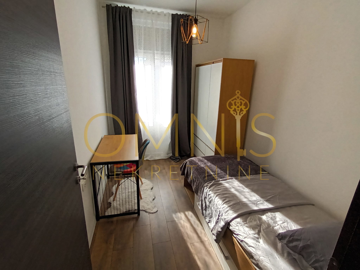 RIJEKA – CENTER, adaptirano stanovanje 4S+DB z velikim balkonom, 98 m²