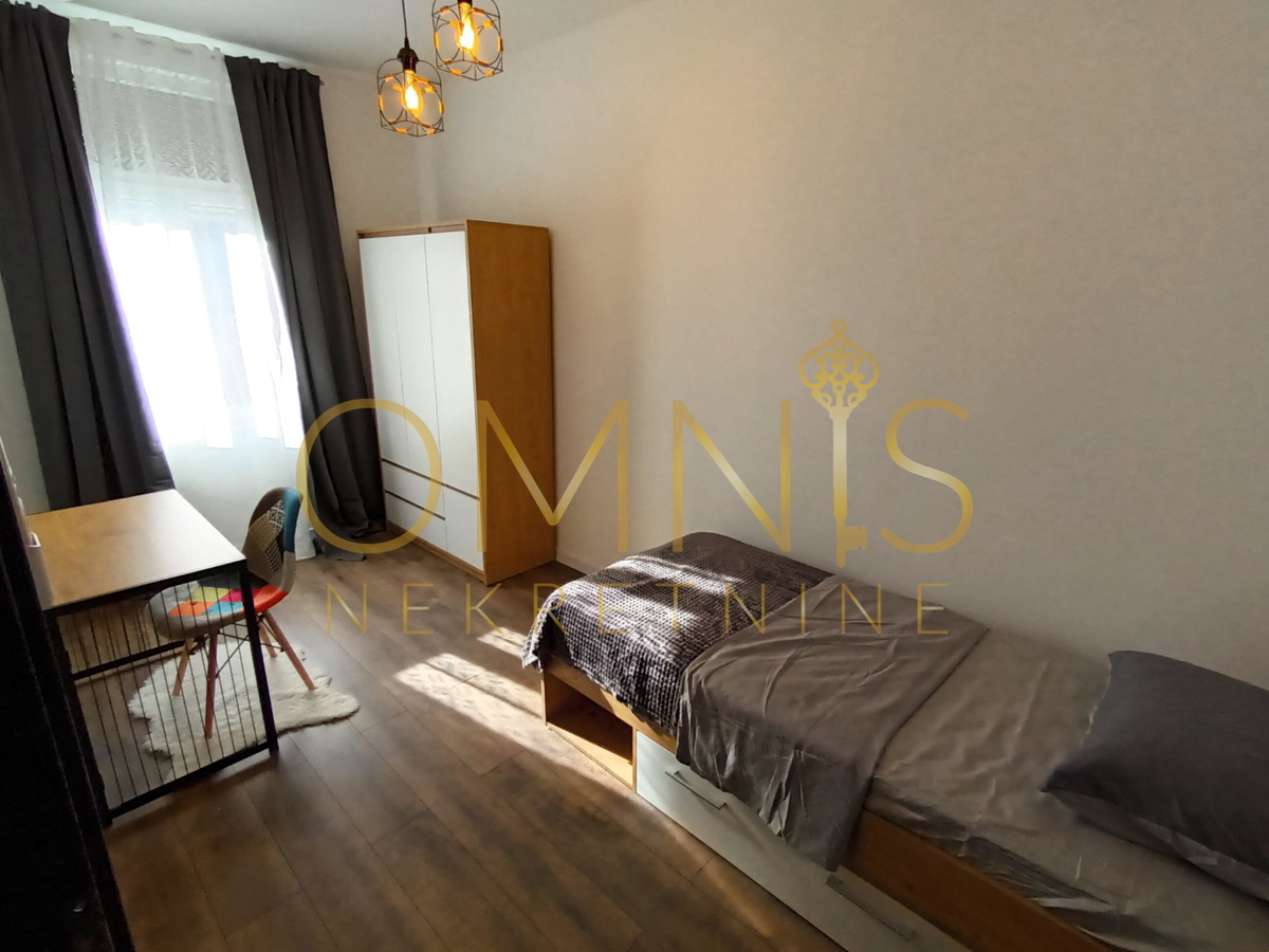 RIJEKA – CENTER, adaptirano stanovanje 4S+DB z velikim balkonom, 98 m²