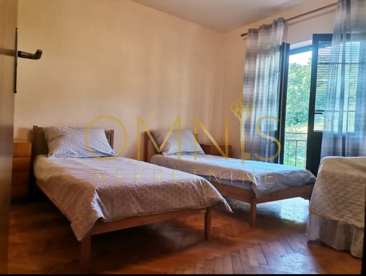 Samostojna hiša z vrtom – Viškovo, Marčelji (119 m²)