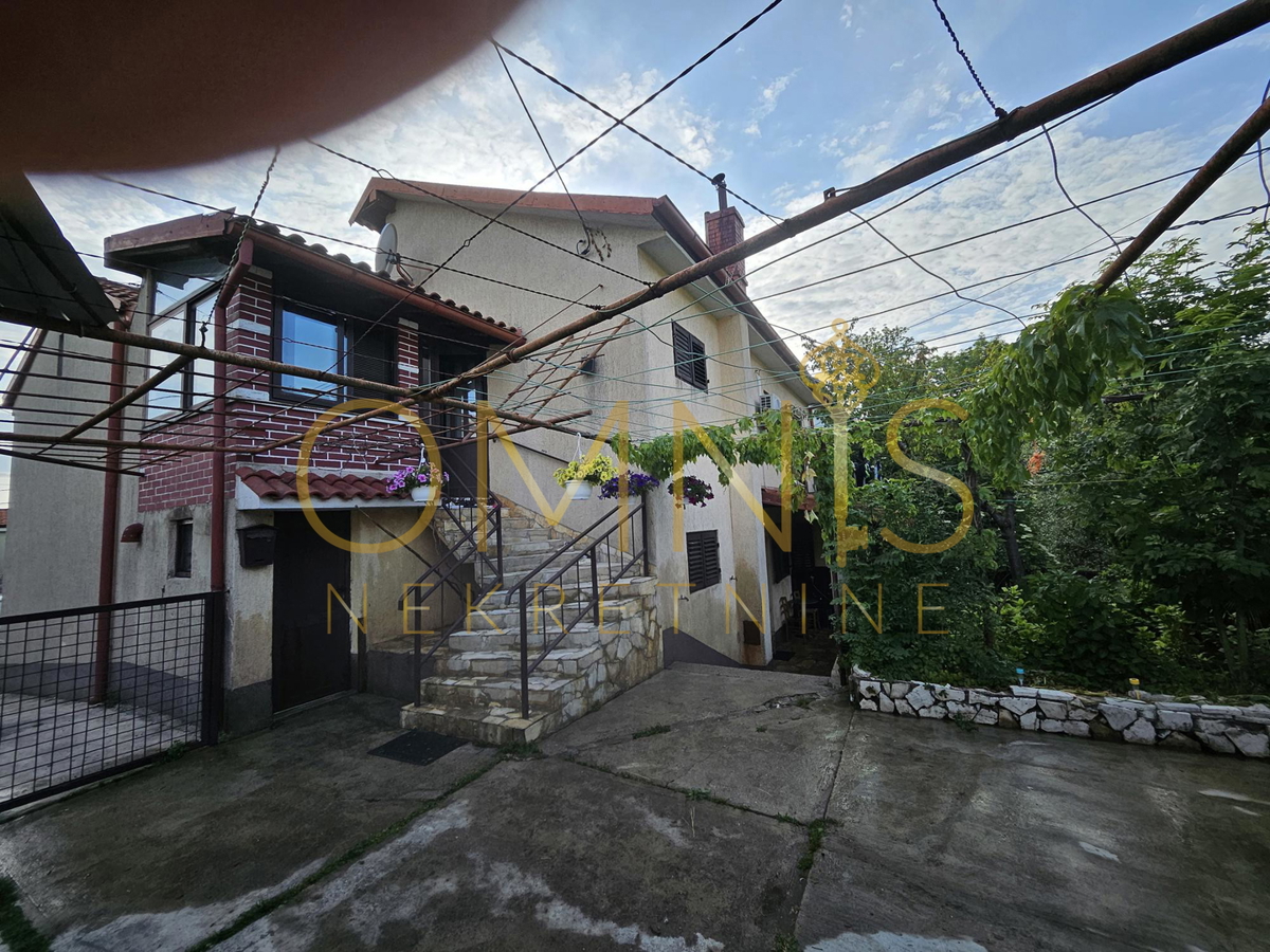 Samostojna hiša z vrtom – Viškovo, Marčelji (119 m²)