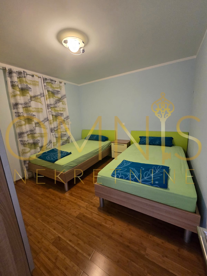 Crikvenica, 2S+DB, 100 m2, 3 parkirna mesta, prodaja!