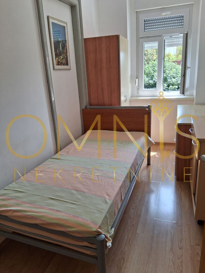 Rijeka, Školjić – trisobno stanovanje 67 m², 1. nadstropje, odlična lega