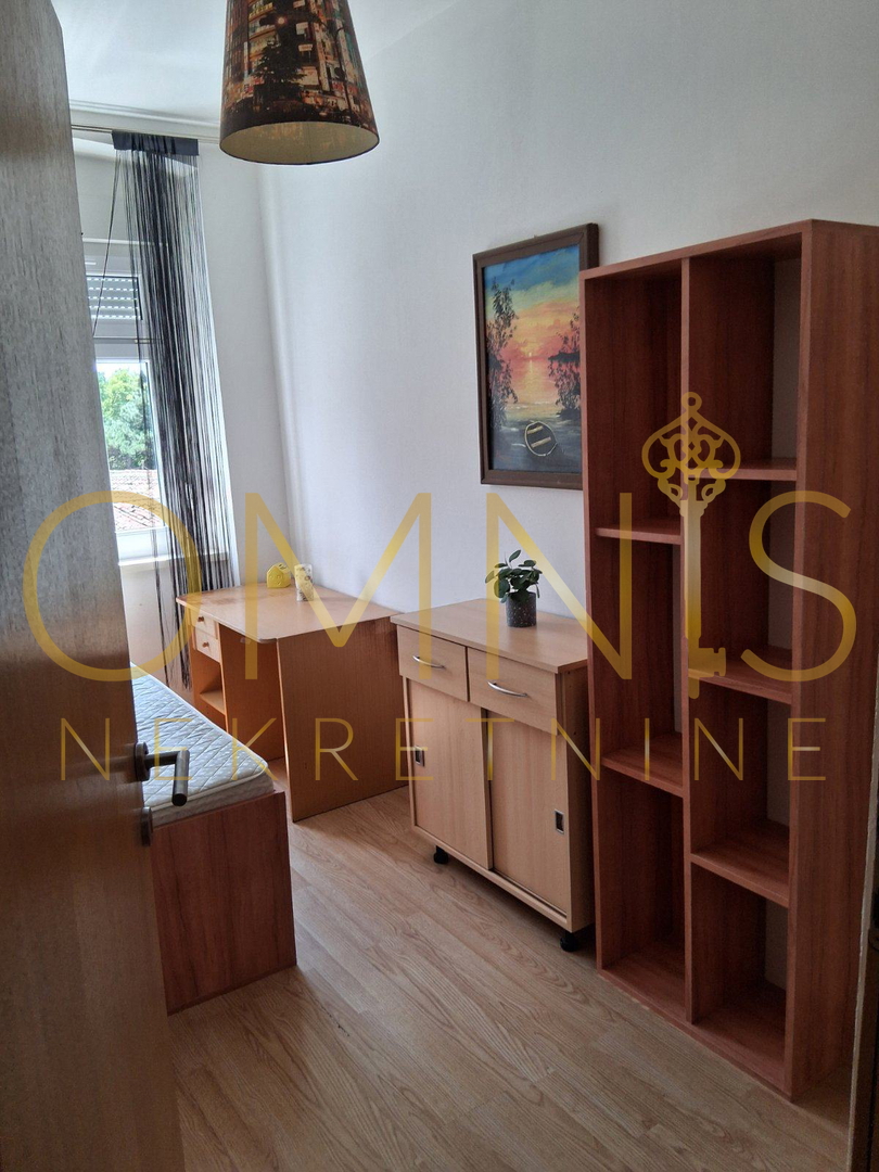 Rijeka, Školjić – trisobno stanovanje 67 m², 1. nadstropje, odlična lega