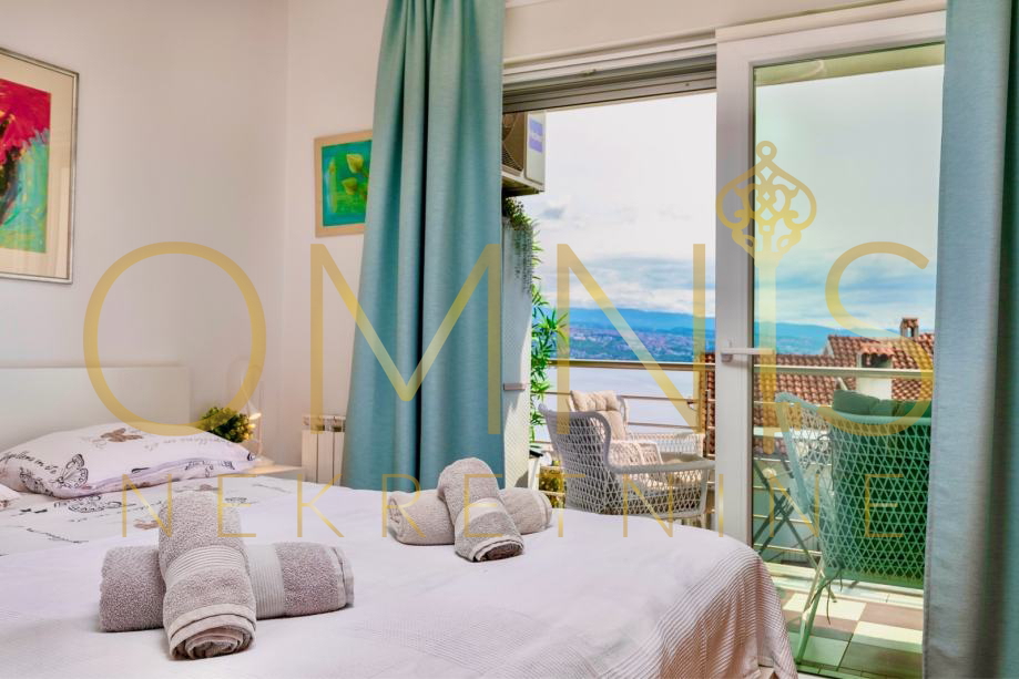 Opatija - Elegantno stanovanje s panoramskim pogledom na morje