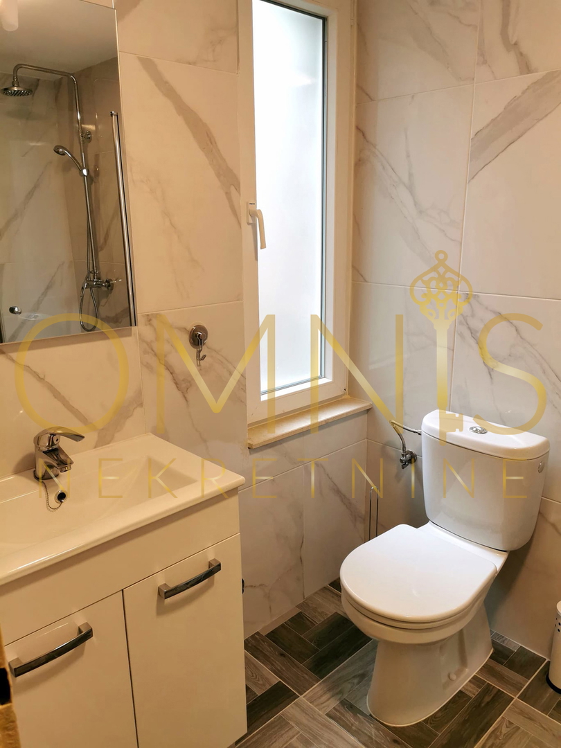 Moderno stanovanje na Potoku – 48 m², popolnoma obnovljeno in opremljeno!