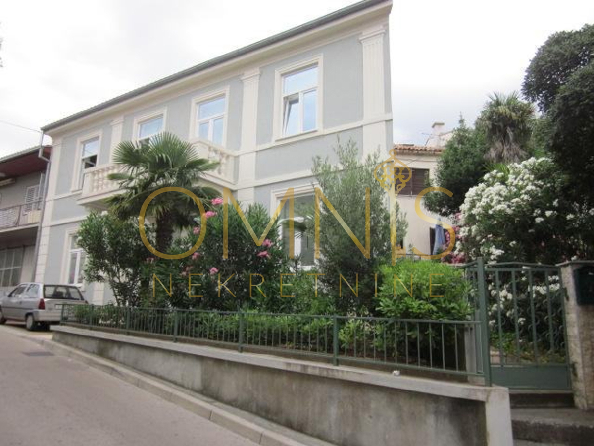 Dvojna hiša za prodajo – Crikvenica, 145 m²