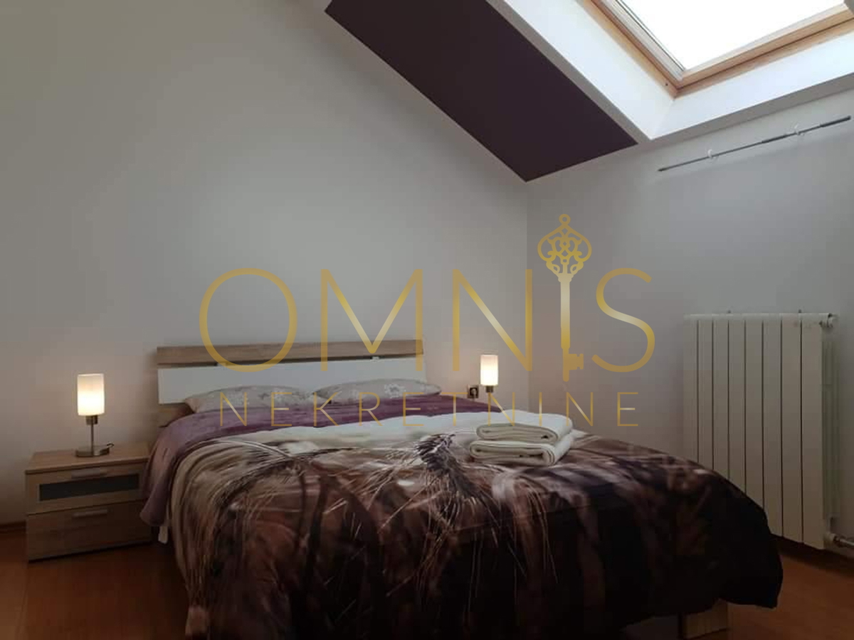 Čudovita počitniška hiša v Ravni Gori, 345 m² + zemljišče 1300 m²