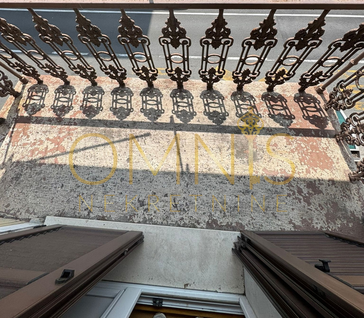 Stan v središču Reke, balkon, 72 m²