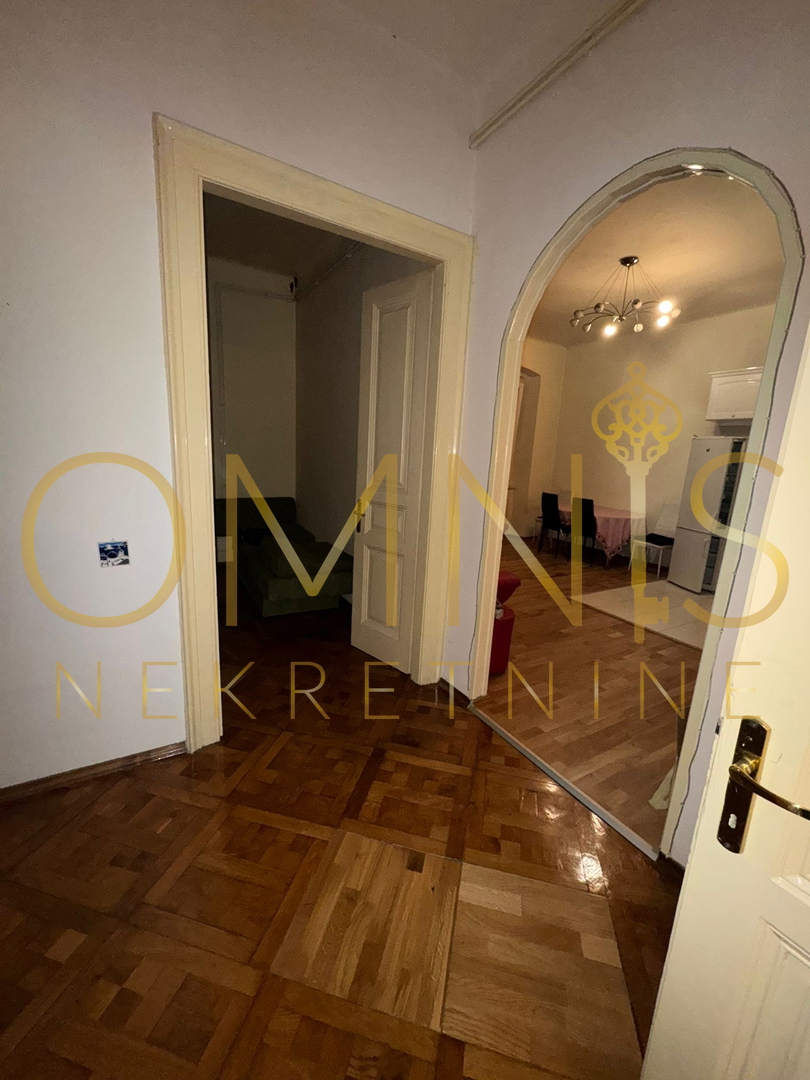 Stan v središču Reke, balkon, 72 m²