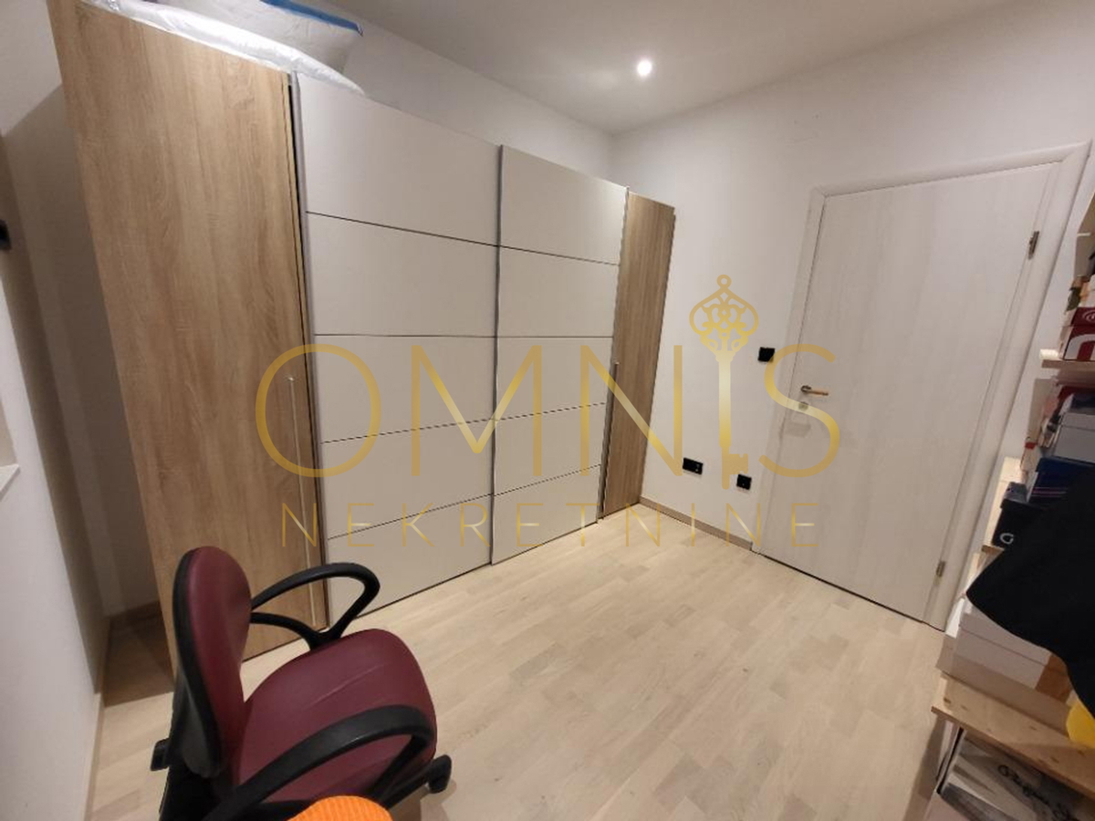Crikvenica - 3 spalnice + dnevna soba s kuhinjo, 75 m2, novogradnja.