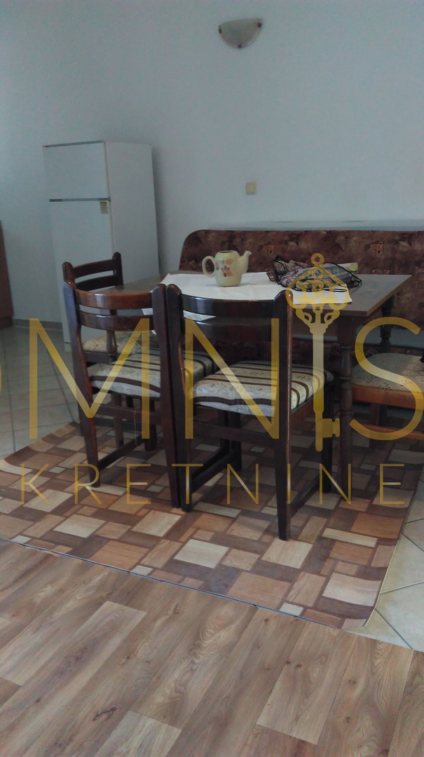 Krk, Punat - 1. nadstropje, balkon, parkirno mesto!