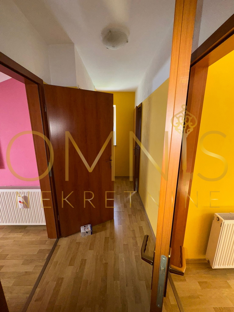 Matulji, Jušići – Dvoetažno stanovanje 103 m² z dvema balkonoma in pogledom na morje