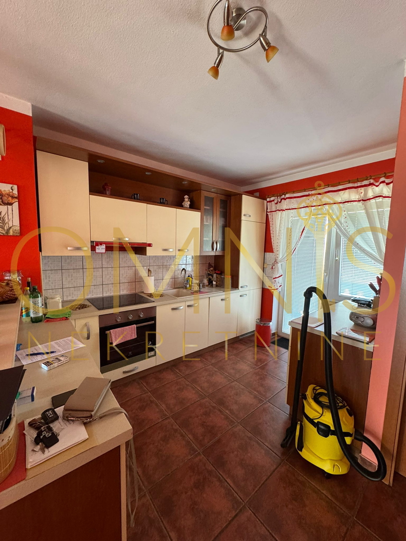 Matulji, Jušići – Dvoetažno stanovanje 103 m² z dvema balkonoma in pogledom na morje