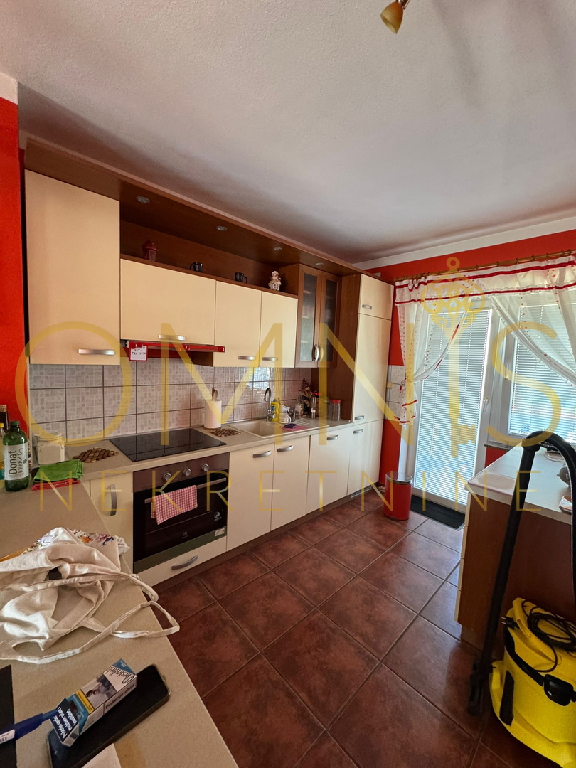 Matulji, Jušići – Dvoetažno stanovanje 103 m² z dvema balkonoma in pogledom na morje