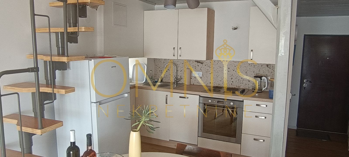 Novi Vinodolski – 30 m od morja, edinstven razgled!