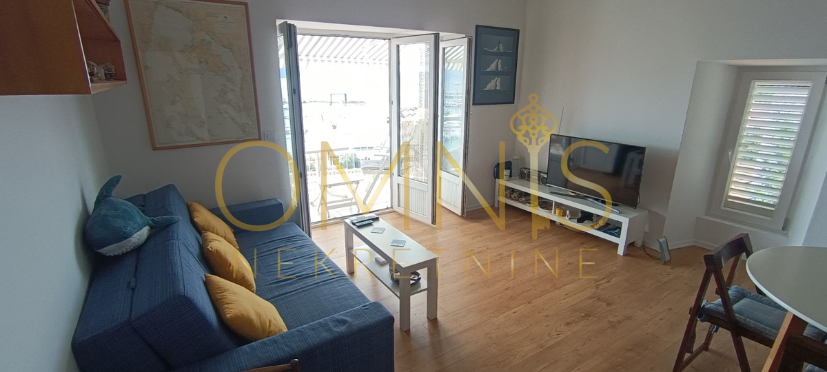 Novi Vinodolski – 30 m od morja, edinstven razgled!