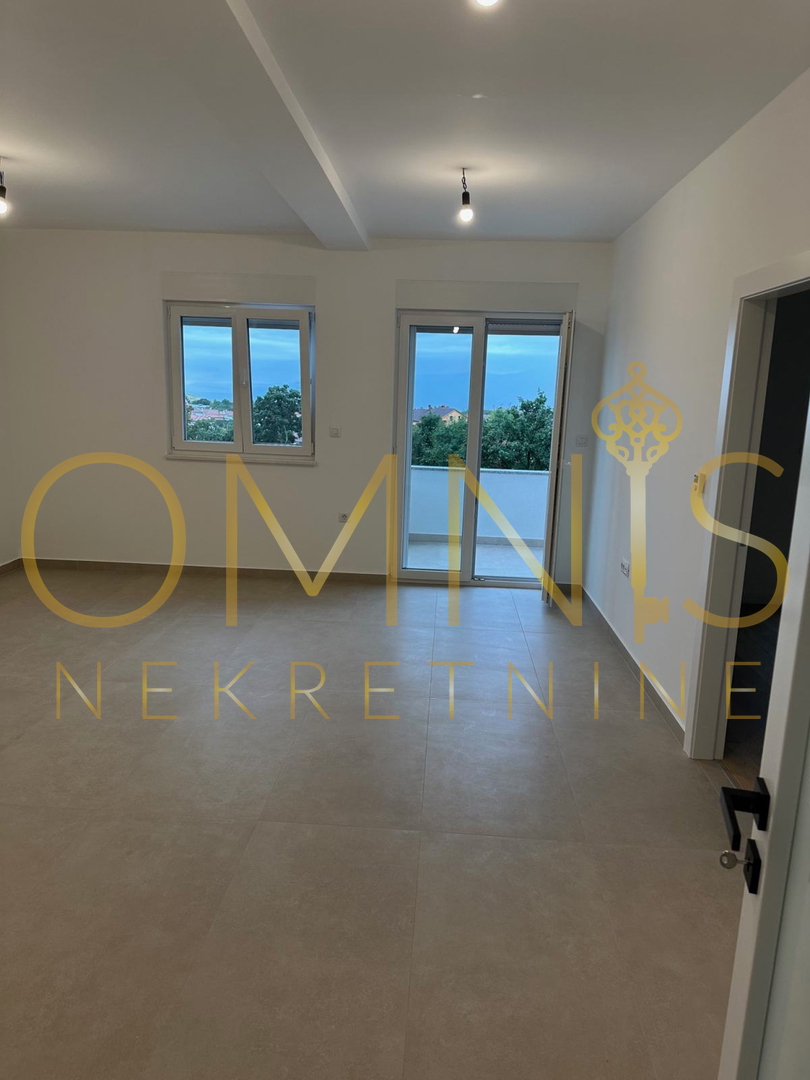 VIŠKOVO – NOVOGRADNJA, 3S+DB STANOVANJE Z BALKONOM IN 3 PARKIRNIMI MESTI!