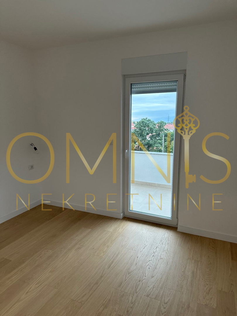 VIŠKOVO – NOVOGRADNJA, 3S+DB STANOVANJE Z BALKONOM IN 3 PARKIRNIMI MESTI!