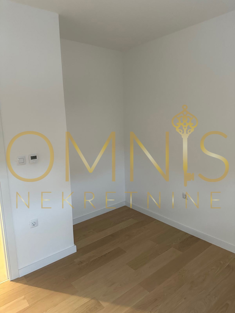 VIŠKOVO – NOVOGRADNJA, 3S+DB STANOVANJE Z BALKONOM IN 3 PARKIRNIMI MESTI!