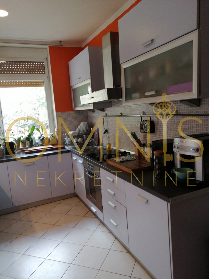Adaptiran in opremljen stan, 80 m², Turnić – 2. nadstropje
