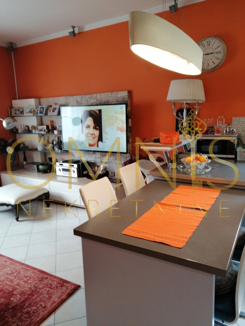 Adaptiran in opremljen stan, 80 m², Turnić – 2. nadstropje