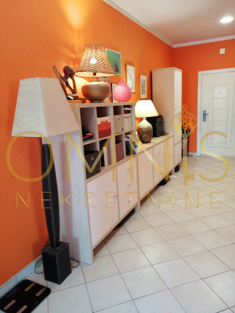Adaptiran in opremljen stan, 80 m², Turnić – 2. nadstropje