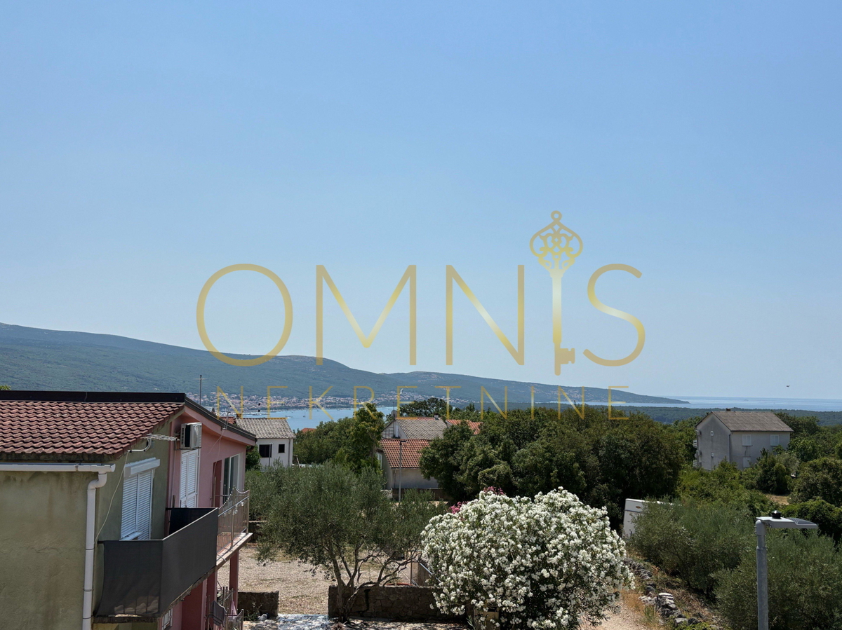 OTOK KRK, MESTO KRK (okolica) – Moderna luksuzna vila s bazenom in pogledom na morje