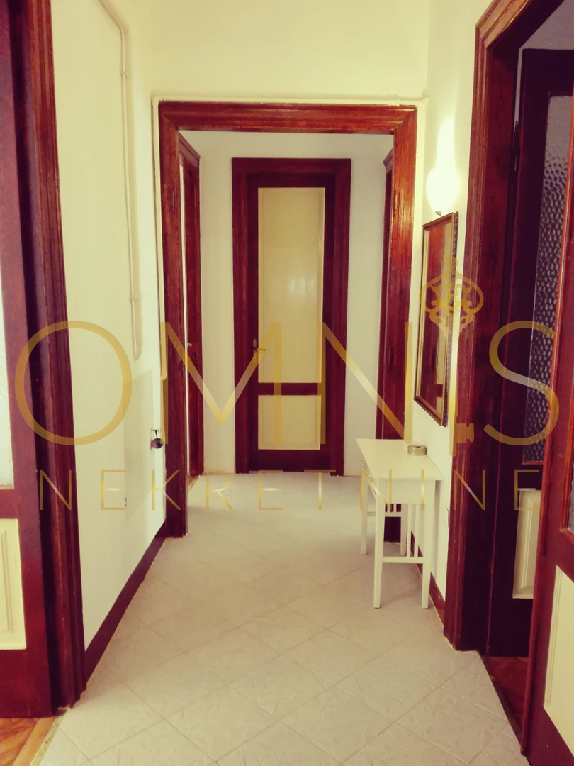 Rijeka, Center – prostorno stanovanje 80 m², 3-prostorsko