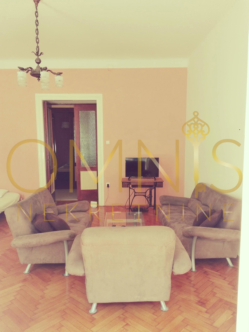 Rijeka, Center – prostorno stanovanje 80 m², 3-prostorsko