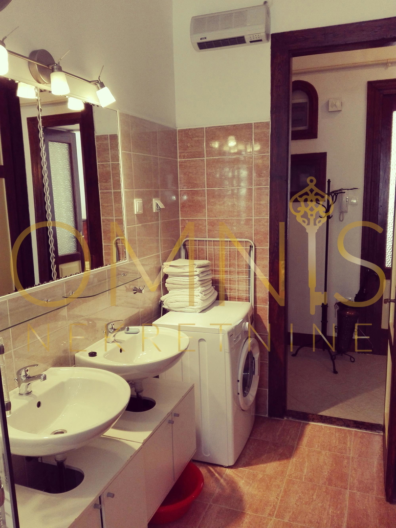 Rijeka, Center – prostorno stanovanje 80 m², 3-prostorsko