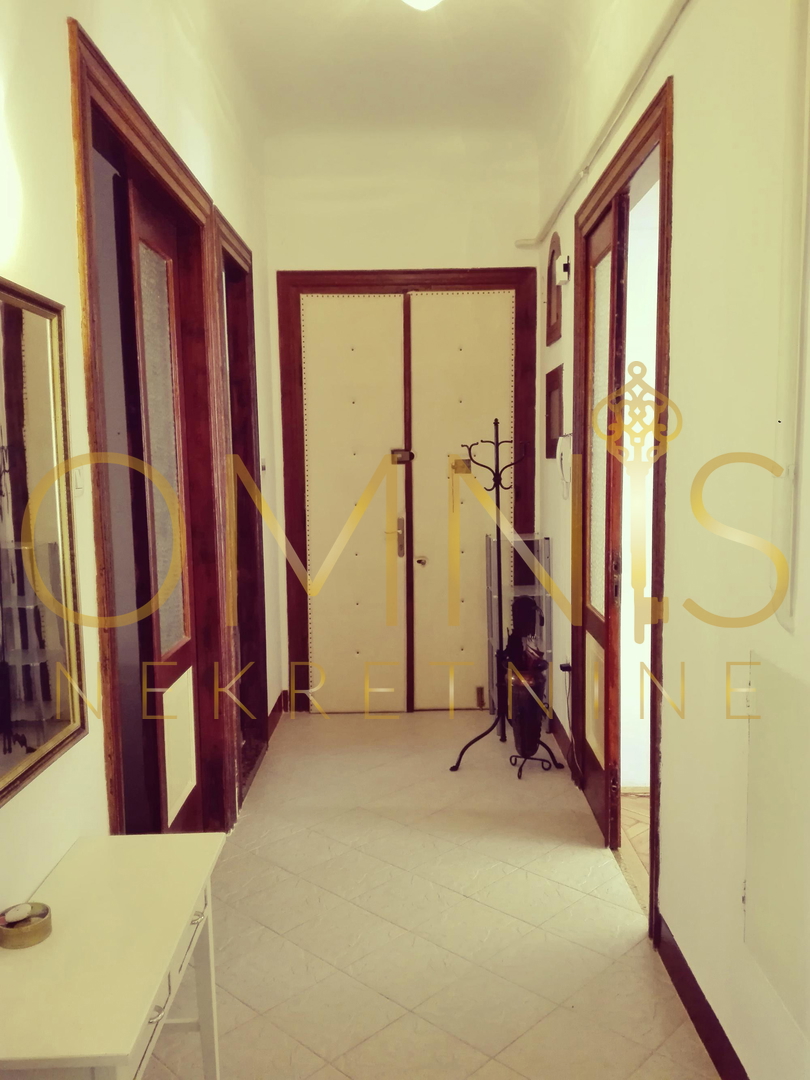 Rijeka, Center – prostorno stanovanje 80 m², 3-prostorsko