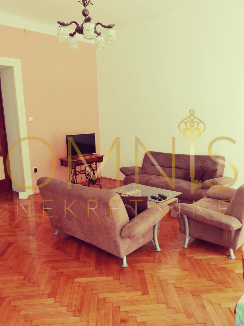 Rijeka, Center – prostorno stanovanje 80 m², 3-prostorsko