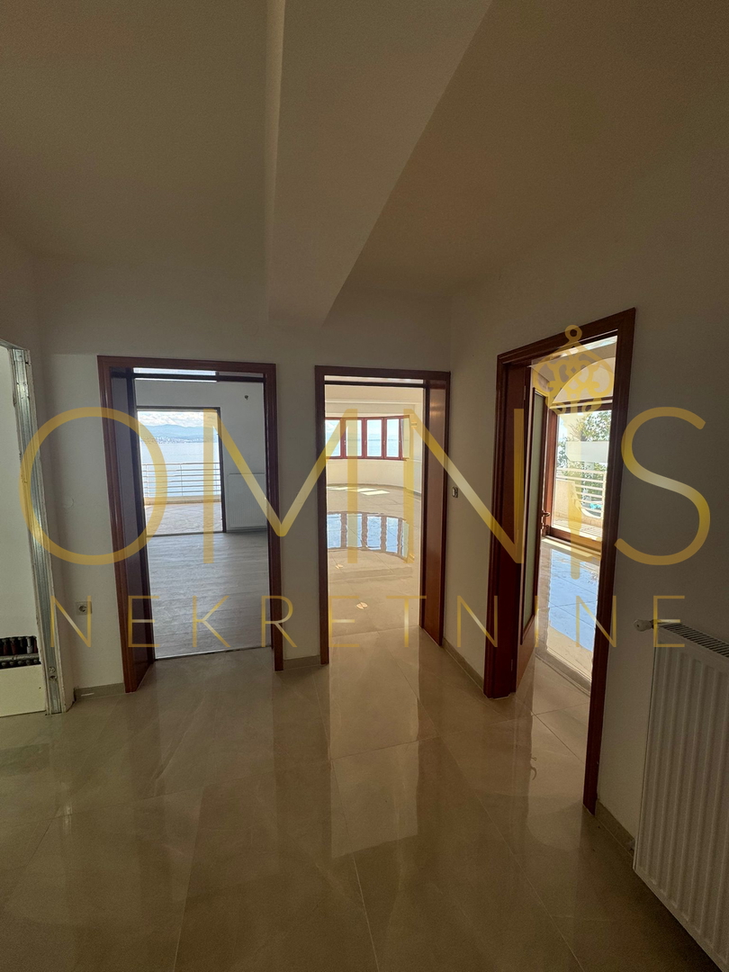 OPATIJA – LUKSUZNO STANOVANJE S PANORAMSKIM RAZGLEDOM NA MORJE