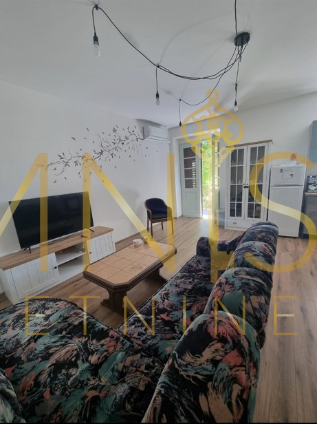 Enoposteljno stanovanje, Belveder, prvo nadstropje, 48 m², balkon