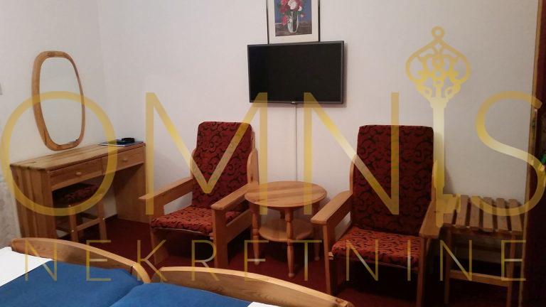 PAG – HOTEL V PRVEM VRSTU DO MORJA! OBJEKT Z UVELJAVLJENIM POSLOVANJEM