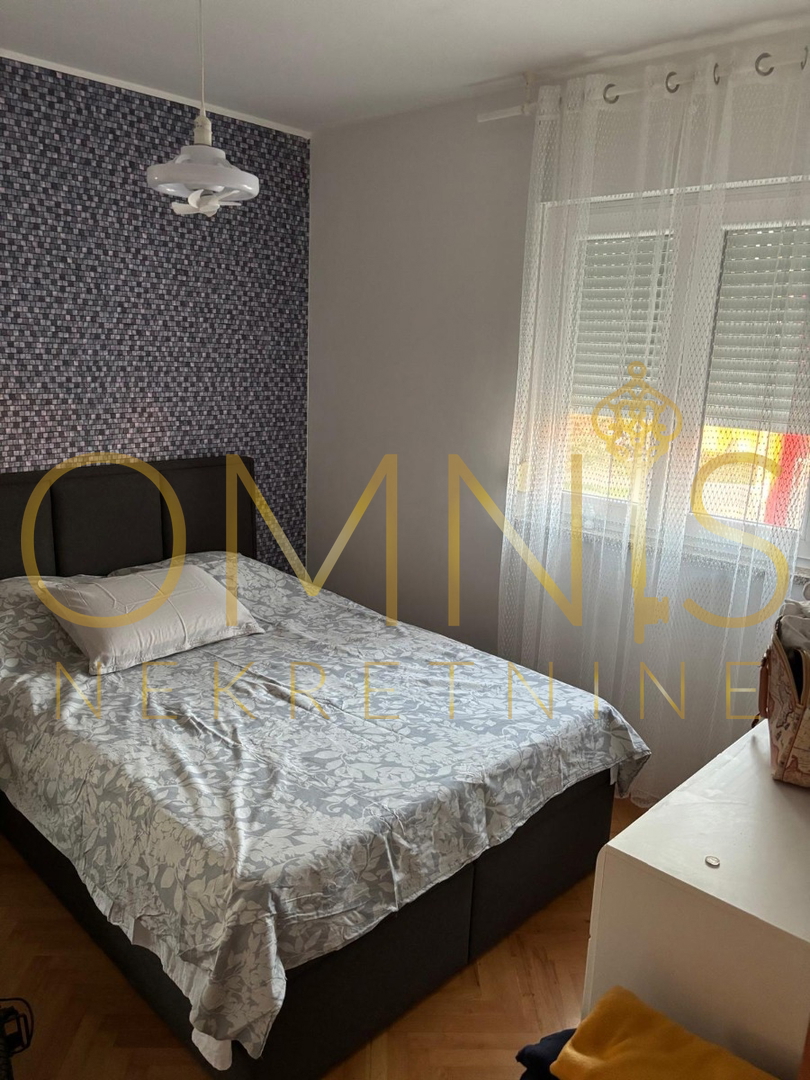 RIJEKA – SRDOČI, dvonadstropno stanovanje 86 m² z balkonom in parkirnim mestom