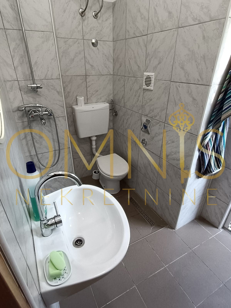 RIJEKA – POTOK, stanovanjsko/poslovni prostor 30 m²