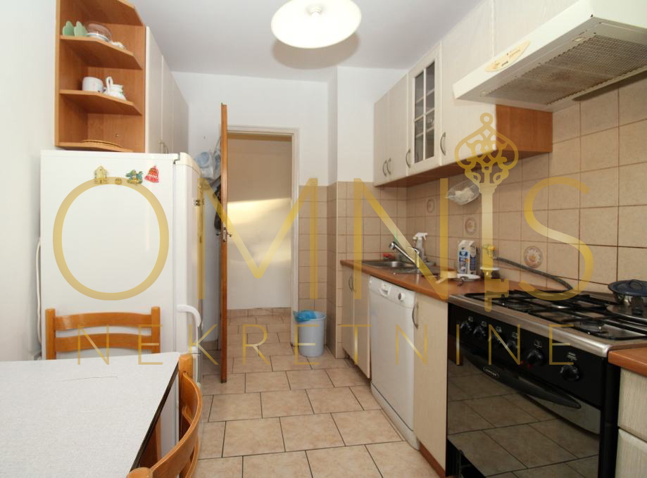 Stan Vojak / Trsat – 2S + DB, 54 m², 3. nadstropje, dvigalo