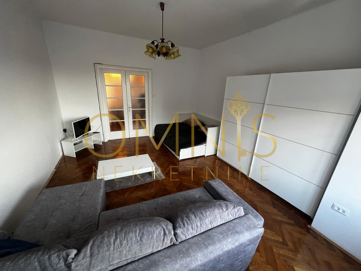 Rijeka, Sušak, 3-prostorsko stanovanje z dnevno sobo za najem