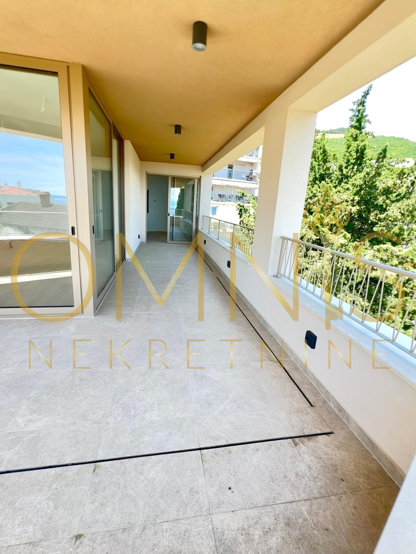 Opatija, center, penthouse z razgledom na morje, prodaja!