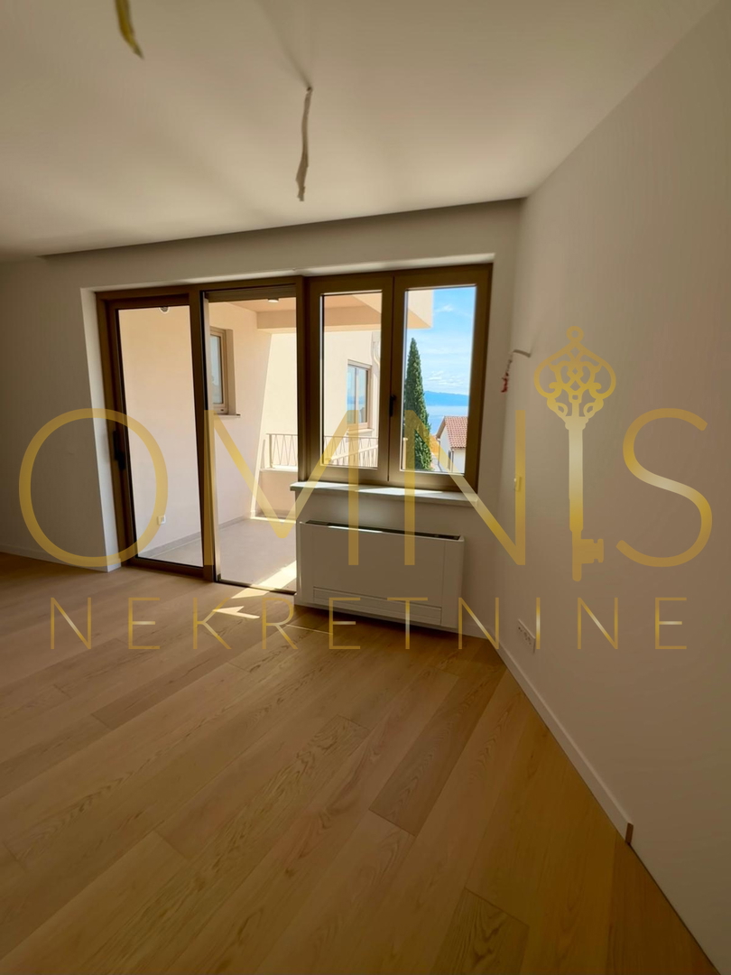 Opatija, center, penthouse z razgledom na morje, prodaja!