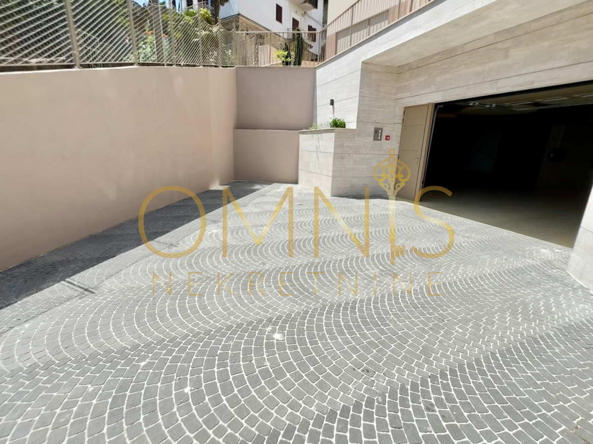 Opatija, center, penthouse z razgledom na morje, prodaja!